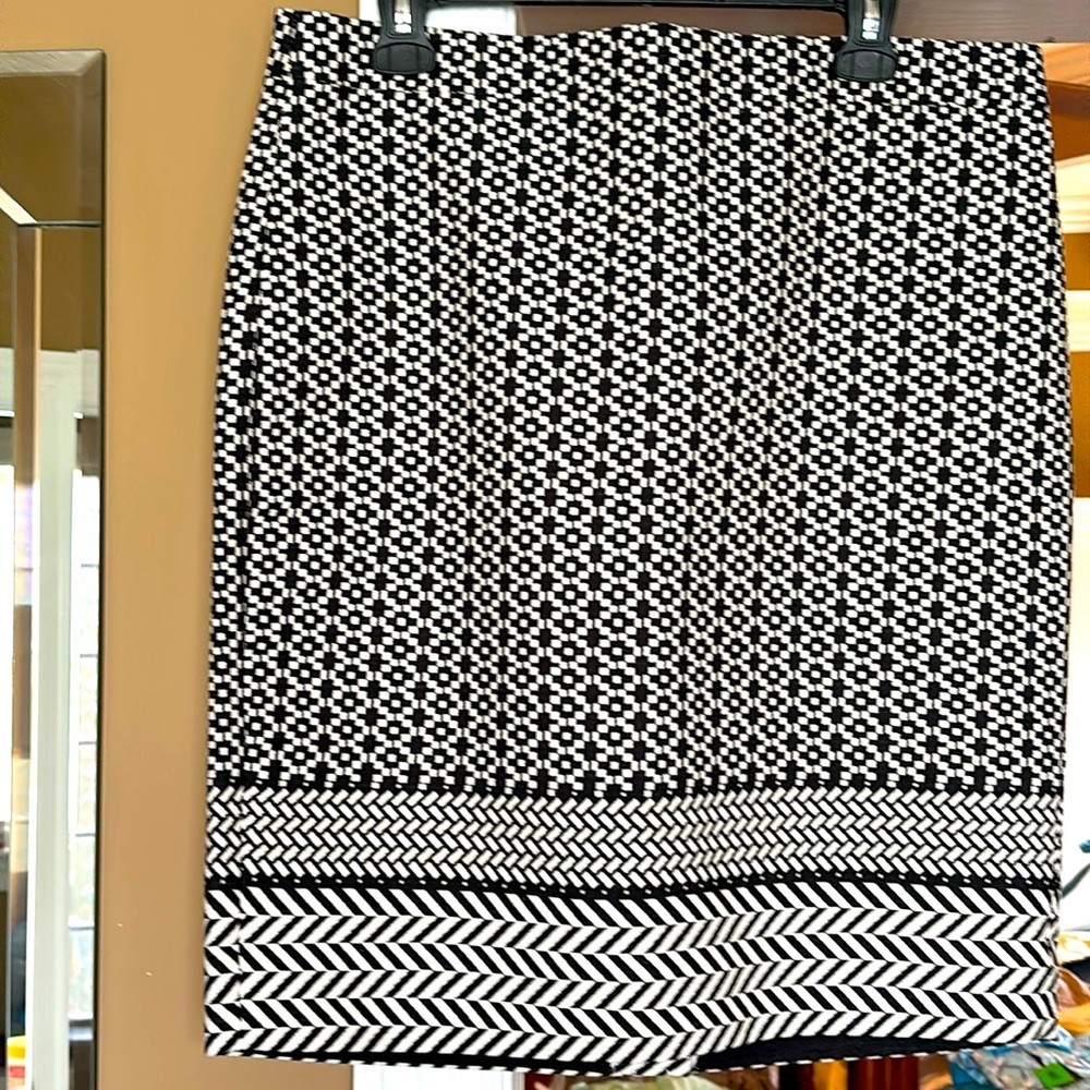 Lined skirt
